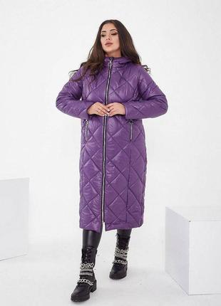 Женская зимняя длинная стеганая куртка на молнии с капюшоном большие размеры 48-621 фото