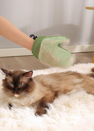 Перчатка массажная щетка для удаления шерсти у кошек и собак с защитой от царапин2 фото