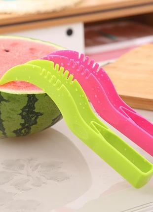 Пластиковый нож для чистки и резки арбуза