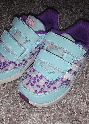 Кроссовки adidas
