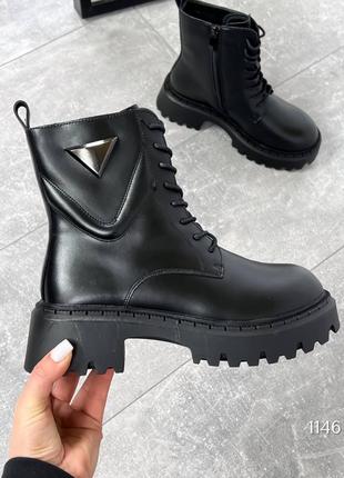 Черные удобные массивные ботинки8 фото