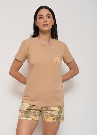 Костюм жіночий домашній з футболкою та шортами з принтом, піжама з футболкою