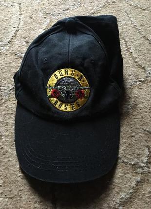 Крута кепка guns roses
