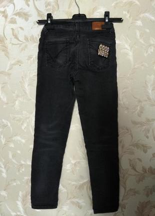 Черные джинсы скинни gloria jeans на девочку 8-10 лет2 фото
