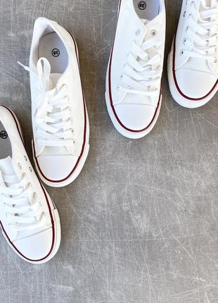 Очень качественные белые кеды в стиле converse/фото на ножках!6 фото