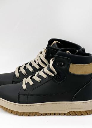 Зимние кожаные подростковые ботинки, хайтопы для мальчика черные1 фото