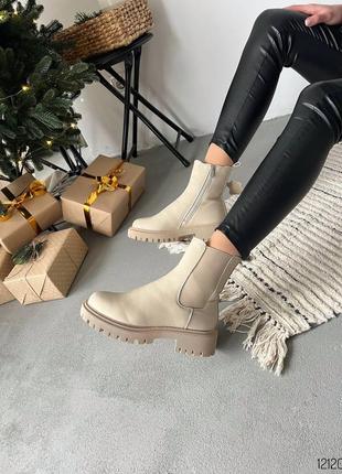 Бежевые натуральные кожаные зимние ботинки челси с резинкой на резинке толстой подошве кожа зима беж9 фото