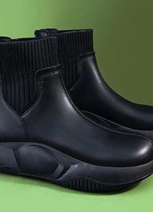 Челси ботинки женские эластичные вставки по бокам и молния сзади черные 37р
