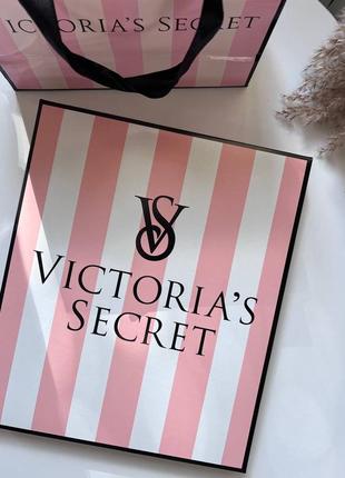 Жіноча піжама victoria's secret6 фото