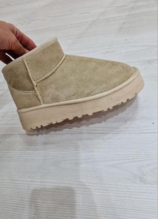 Низкие угги угги ugg высокая подошва спод замшевые на меху теплые зимние ботинки мех короткие