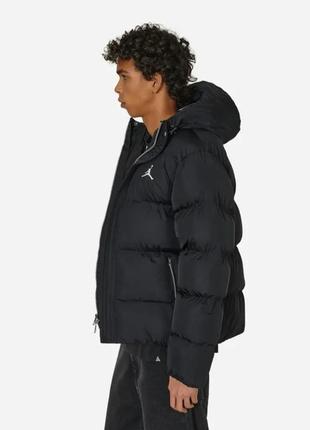 Пуховик air jordan essentials puffer jacket black fb7311-0102 фото