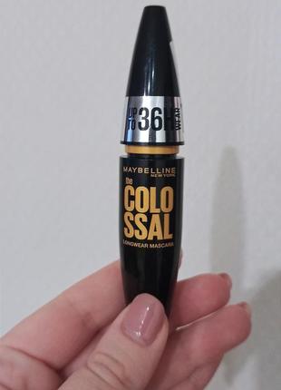 Стойкая тушь для ресниц maybelline new york the colossal 36h черная