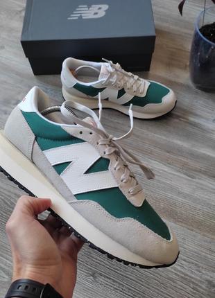 Чоловічі кросівки new balance 237 v1