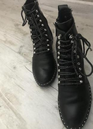 Zara черные кожаные ботильоны ботинки zara на низком каблуке8 фото