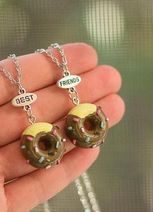 Кулон для двоих друзей "best friends. шоколадные пончики". цена за 1 комплект