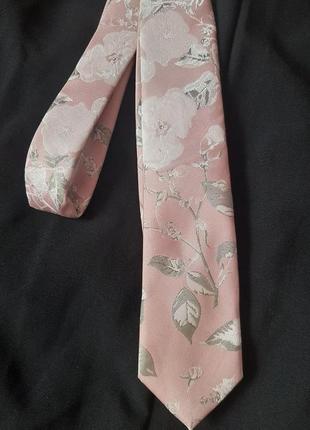 Розовый галстук с розами1 фото