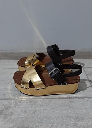 Босоножки prada