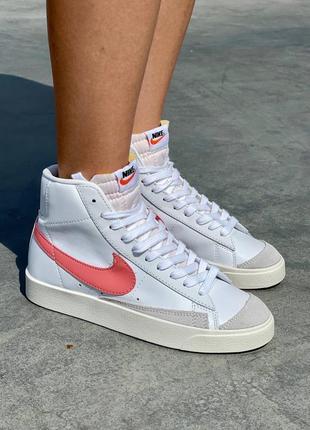 Жіночі кросівки nike escape blazer mid ‘77 vintage ‘peach logo’ 🤍