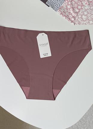 Бесшовные трусики бедра 89-106