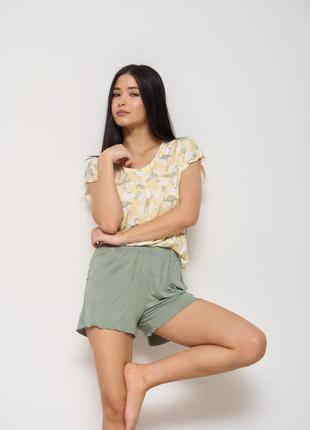 Костюм жіночий домашній з футболкою та шортами з принтом, піжама з футболкою