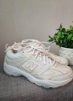 Жіночі кросівки new balance бежево-рожеві/40 розмір
