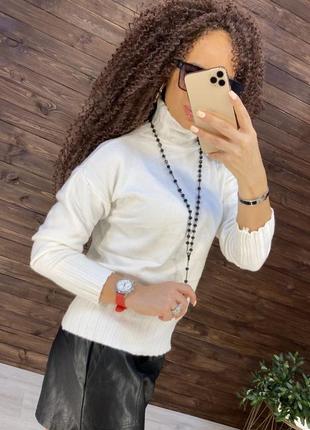 Свитер женский