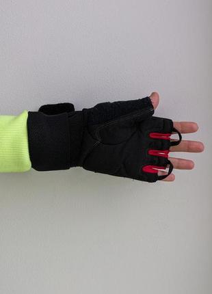 Спортивные перчатки перчатки