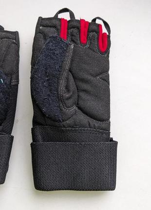 Спортивные перчатки перчатки