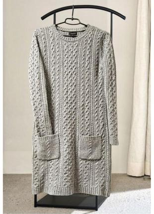 Платье-свитер вязанное в косичку теплое с карманами primark