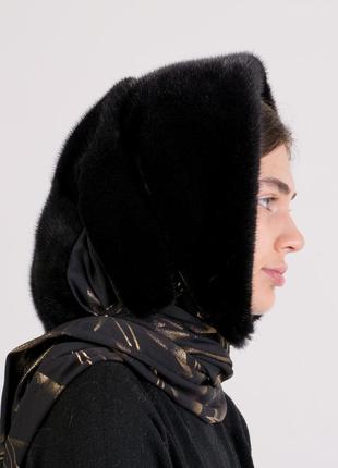 Женский зимний норковый платок на голову черного цвета3 фото