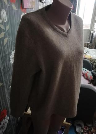Женский свитер2 фото