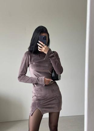 Волшебная велюровая мини-платье - это не просто одежда, это отражение вашего стиля и женственности