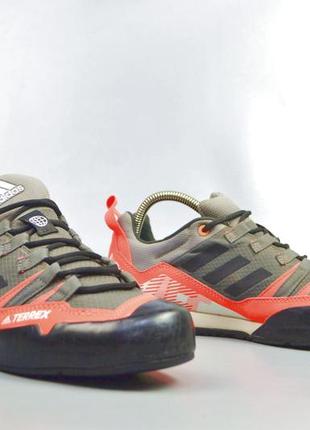 Женские трекинговые кроссовки adidas terrex swift solo 2, 38р2 фото