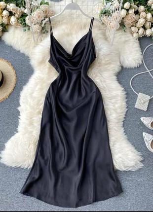 Шелковое платье миди на тонких бретелях по фигуре платья длинная синяя черная бежевая вечерняя новогодняя праздничная стильная трендовая5 фото