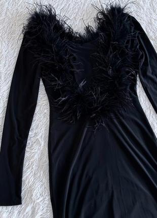Черное платье ad lib с перьями6 фото