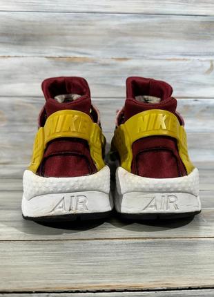 Nike huarache red volt sale
