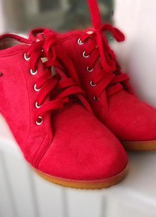 Красные ботинки laura biagiotti4 фото