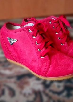 Красные ботинки laura biagiotti7 фото