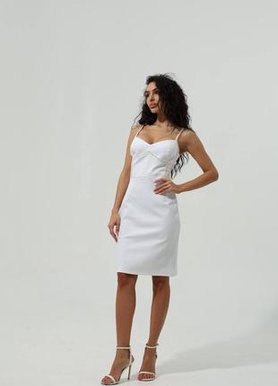 Вечернее белое платье с жемчугом7 фото