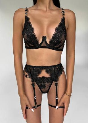 Сексуальний комплект нижньої білизни 18+