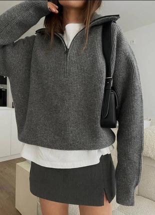 Теплая кофта свитер вязка свободного кроя с воротничком на замочке2 фото