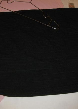 Силуэтная классическая строгая офисная деловая юбка миди черная в офис на работу большой размер 12uk2 фото