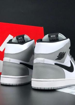 Чоловічі кросівки nike air jordan 1 retro grey сірі повсякденні найк аїр джордан високі демісезонні7 фото