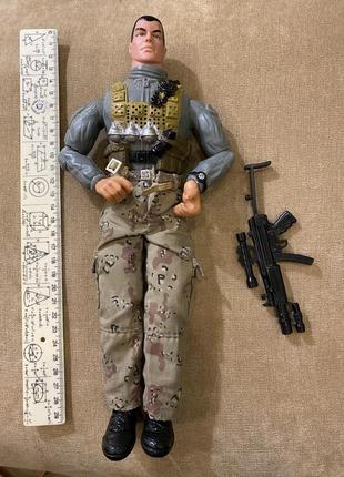 Военный с оружием, солдат lansrd toys