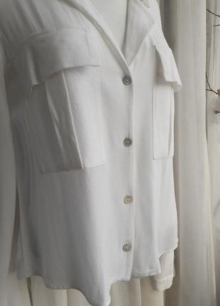 Белая рубашка с накладными карманами от zara размер s2 фото