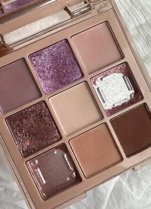 Палітра тіней huda beauty nude obsessions eyeshadow palette - light