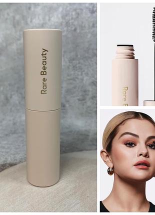 Туш rare beauty by selena gomez  perfect strokes universal volumizing mascara