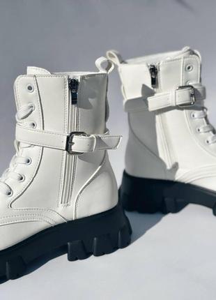 Черевики boots wonderment white