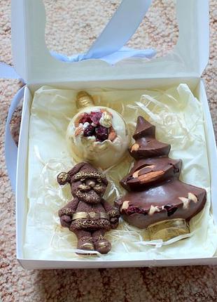 Шоколадный подарок на новый год сладкий шоколад