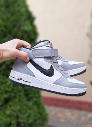 Жіночі кросівки nike air force 1 ' 82 високі білі з сірим знижка sale | smb4 фото